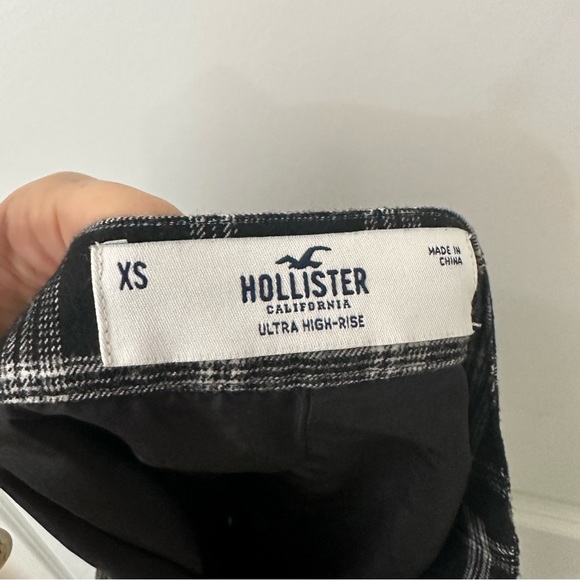 Hollister Plaid Mini Skirt - Picture 5 of 5